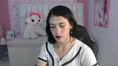 HONEY  online show from January 23, 11:15 pm