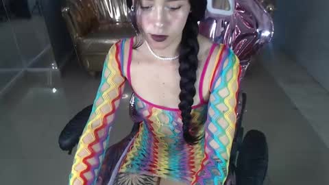 HONEY  online show from February 26, 1:19 pm