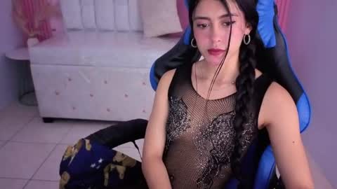 HONEY  online show from May 5, 3:25 am