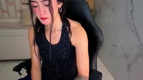 Snapshot of honey_torres_sub chatting on July 9, 1:26 pm HONEY online show from July 9, 1:26 pm