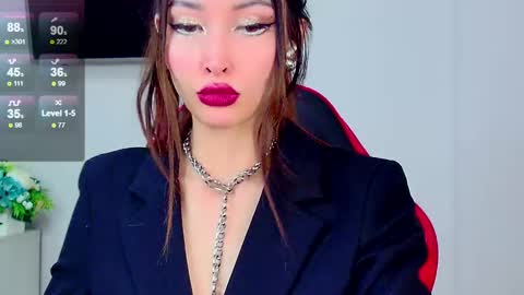 yani  online show from February 3, 3:49 pm
