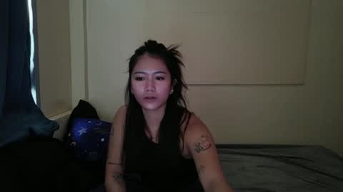 Snapshot of honeyafterdark_ chatting on April 5, 10:40 pm HoneyAfterDark online show from April 5, 10:40 pm