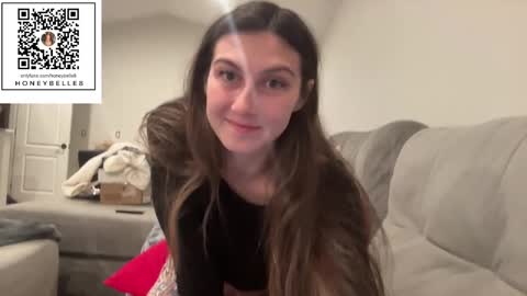Snapshot of honeybelle8 chatting on January 18, 12:47 pm belle brunette online show from January 18, 12:47 pm