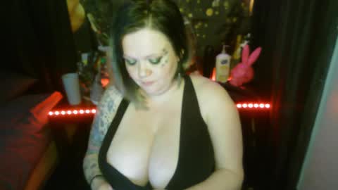 honeychambers online show from April 20, 11:17 pm