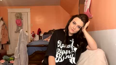 HoneyDrippinBunny online show from March 14, 6:13 pm