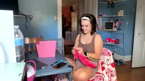 HoneyDrippinBunny online show from April 26, 4:37 pm