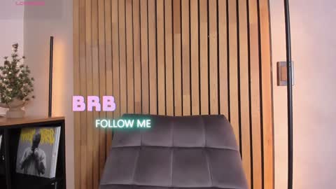 Sofia independent model online show from December 23, 2:17 pm