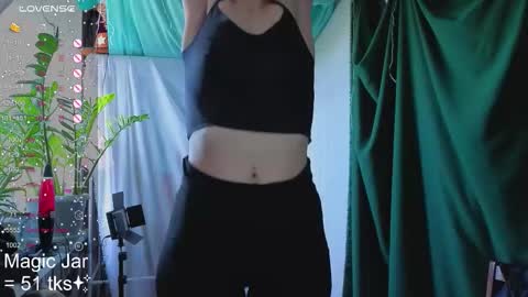 Molly  online show from October 10, 7:51 am