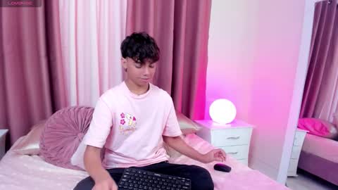 honeymoon_sariel online show from October 22, 1:55 pm