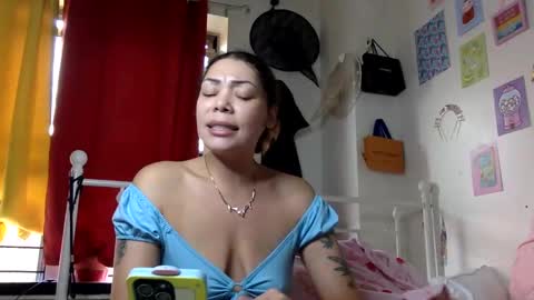 Snapshot of honeyruby chatting on September 26, 1:15 pm Ruby Sparks online show from September 26, 1:15 pm