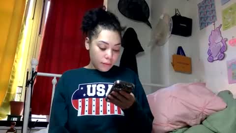 Snapshot of honeyruby chatting on October 10, 12:59 pm Ruby Sparks online show from October 10, 12:59 pm