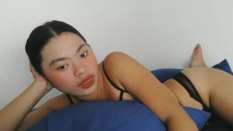 Snapshot of honeysakurahouse chatting on January 6, 10:56 pm SAKURA online show from January 6, 10:56 pm