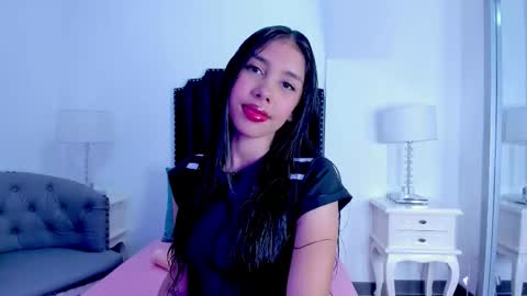 Snapshot of honeysummer_ chatting on March 24, 12:21 pm Honey online show from March 24, 12:21 pm