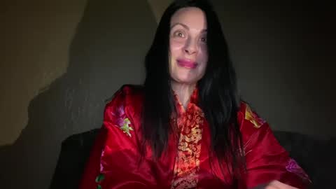 honeyvibe26 online show from May 4, 7:10 pm