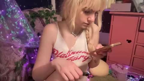 Emi Rose online show from March 6, 7:57 am
