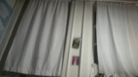 Snapshot of honeyxlimbed chatting on January 16, 5:22 am Emi Rose online show from January 16, 5:22 am