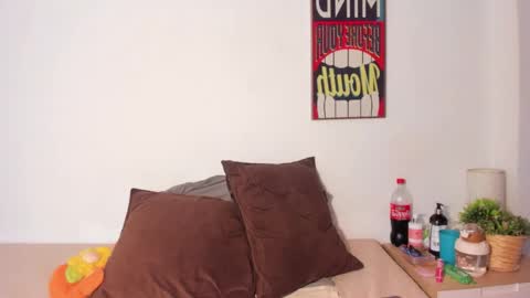 HoneyBrown online show from October 10, 7:57 pm