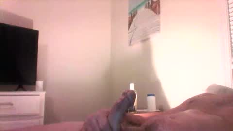 Snapshot of honj19747 chatting on January 19, 4:33 am honj19747 online show from January 19, 4:33 am