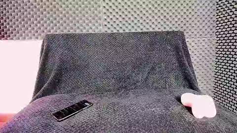 robiin online show from October 5, 2:37 pm