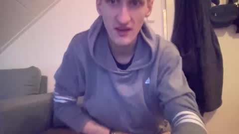 Snapshot of honyguypony chatting on February 27, 1:05 am honyguypony online show from February 27, 1:05 am