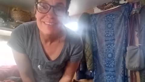 hoodoou online show from March 14, 2:11 pm