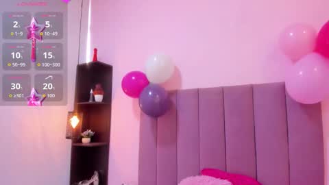 holly online show from November 5, 8:31 pm