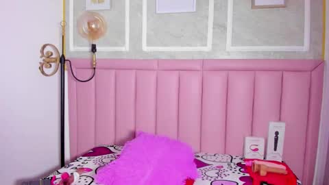 holly online show from January 17, 9:07 pm