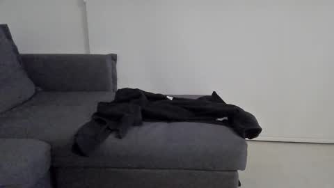 Snapshot of hornboy43 chatting on December 1, 9:42 pm Oliver Saints online show from December 1, 9:42 pm