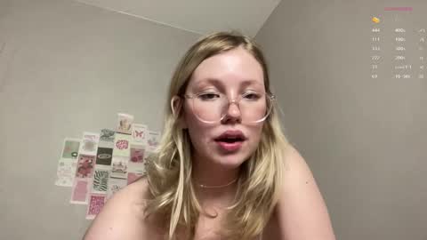 Snapshot of horney_audrey chatting on January 17, 2:50 pm Audrey online show from January 17, 2:50 pm