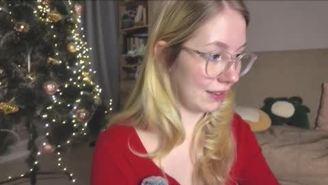 Audrey online show from December 22, 1:46 am