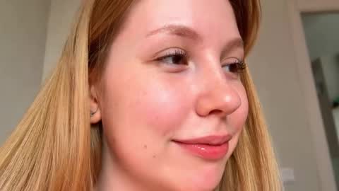 Audrey online show from April 30, 2:18 am