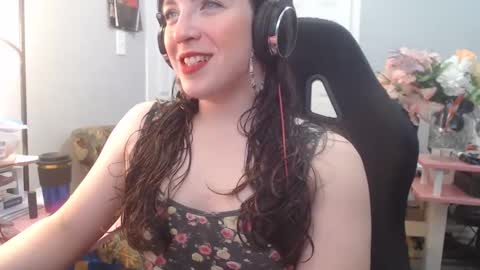 horneybrie online show from May 27, 1:52 pm