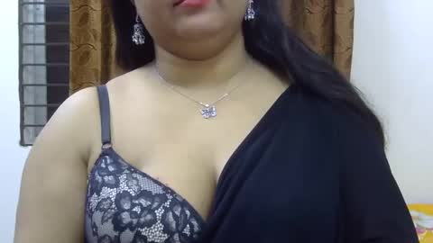 horneydesibabe online show from December 31, 2:36 pm