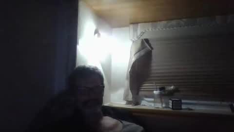 joey online show from May 10, 11:04 am