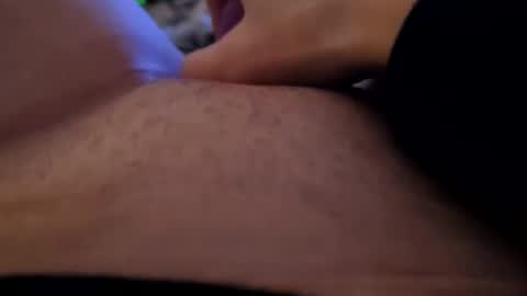 Snapshot of horneymomnextdoor chatting on March 7, 5:10 pm horneymomnextdoor online show from March 7, 5:10 pm