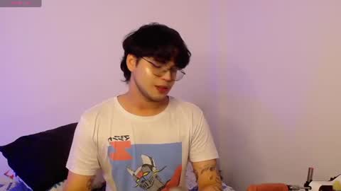 Snapshot of hornsgoat_ chatting on August 2, 9:13 pm Eduardo online show from August 2, 9:13 pm