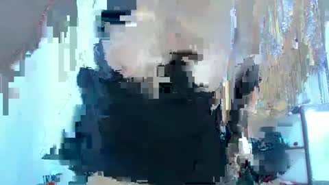 Snapshot of horny_mommy17 chatting on January 22, 7:13 pm armina online show from January 22, 7:13 pm