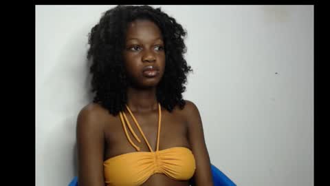 Snapshot of horny_pettie chatting on September 21, 5:42 am Anabel online show from September 21, 5:42 am