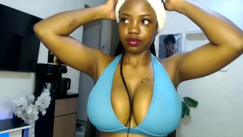 Snapshot of horny_princcess chatting on February 6, 7:51 pm horny_princcess online show from February 6, 7:51 pm