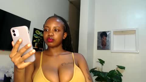 Snapshot of horny_princcess chatting on March 10, 8:12 pm horny_princcess online show from March 10, 8:12 pm