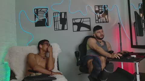 Snapshot of horny_roomies69 chatting on February 7, 12:25 am horny_roomies69 online show from February 7, 12:25 am