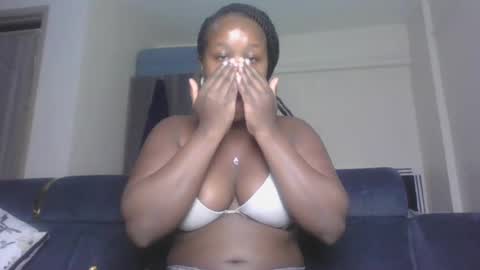 Snapshot of horny_sexxy_babe chatting on June 29, 1:11 pm Lucy online show from June 29, 1:11 pm