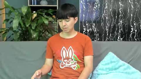 Alex and Camilo online show from November 16, 7:52 pm