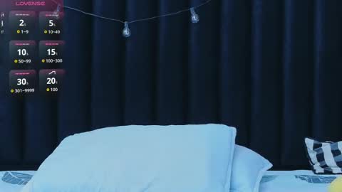 Khloe  online show from October 3, 5:43 pm