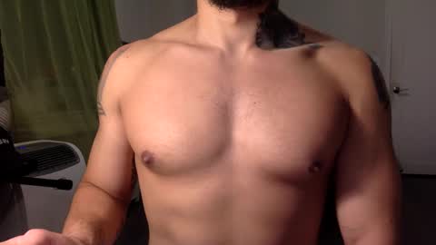 hornybbcxx online show from December 4, 10:30 pm