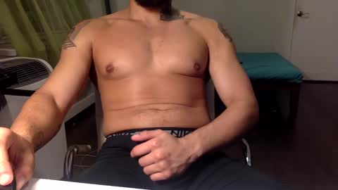 hornybbcxx online show from December 7, 5:15 am