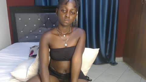 Bella online show from December 13, 6:49 pm