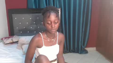 Bella online show from December 14, 10:28 pm