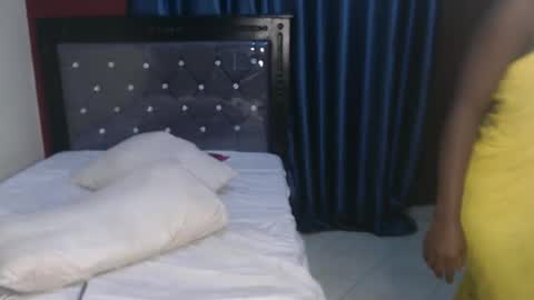 Bella online show from December 15, 1:35 am