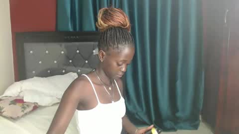 Bella online show from December 30, 4:19 pm